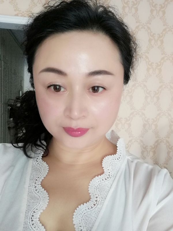 花谢花飞的第一张照片--大庆闪婚服务中心